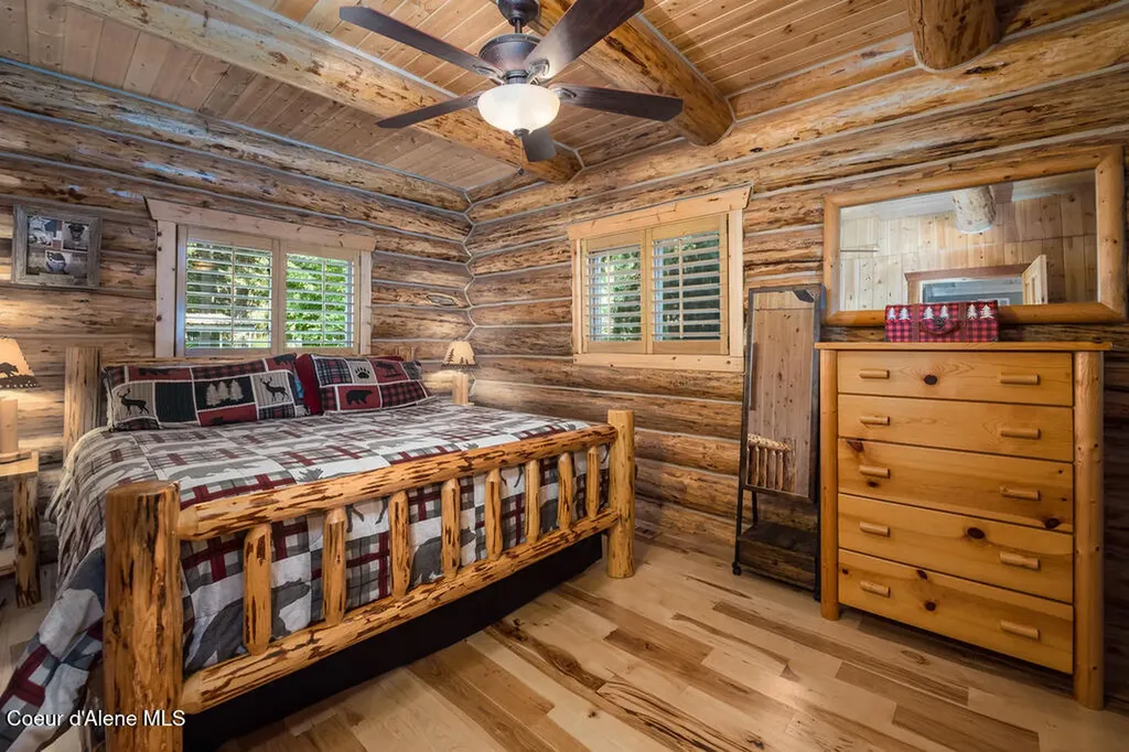 28 Creekside Lane Hope ID 83836