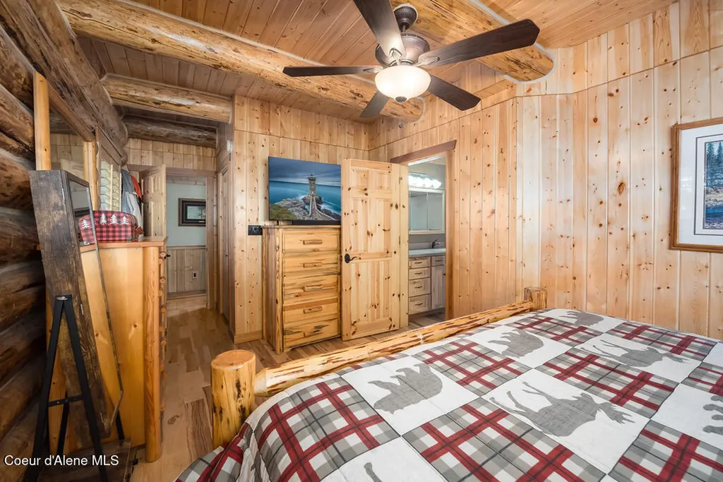 28 Creekside Lane Hope ID 83836