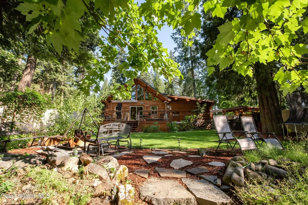 28 Creekside Lane Hope ID 83836