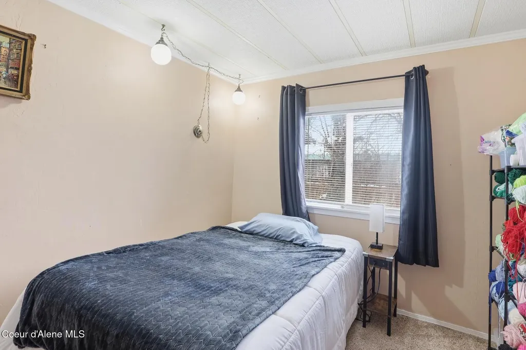 8901 N Starr Loop Hayden ID 83835