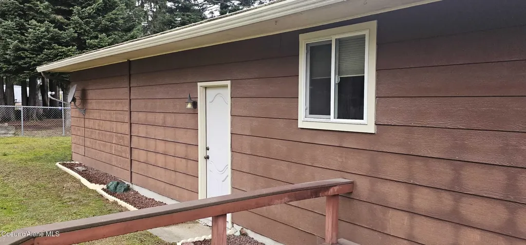 380 Vedelwood Drive Sandpoint ID 83864