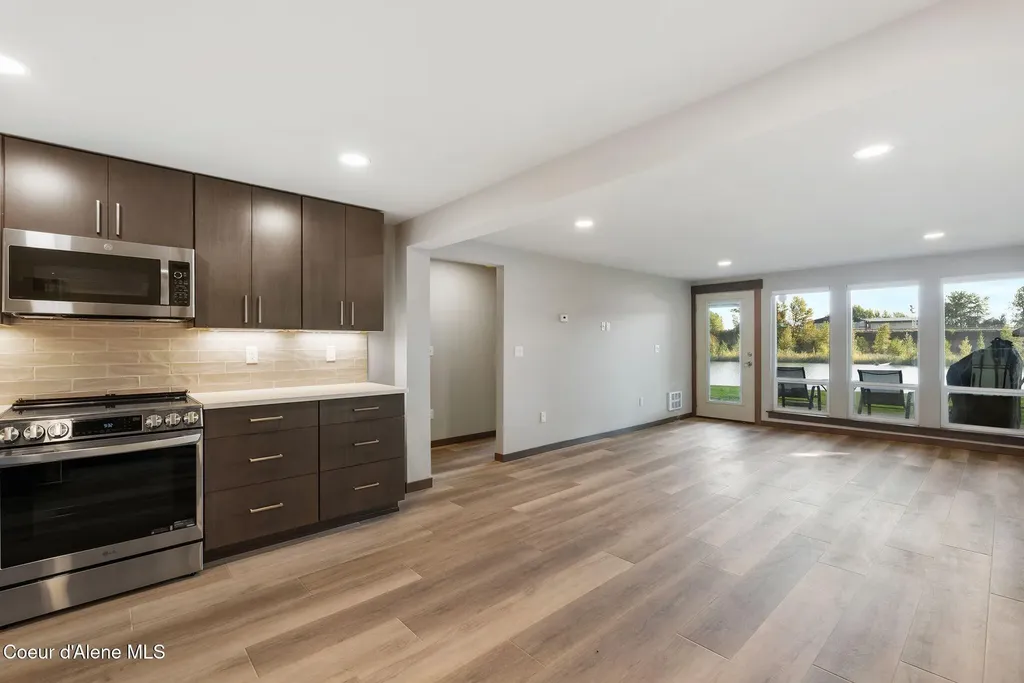 720 N Third Avenue Sandpoint ID 83864