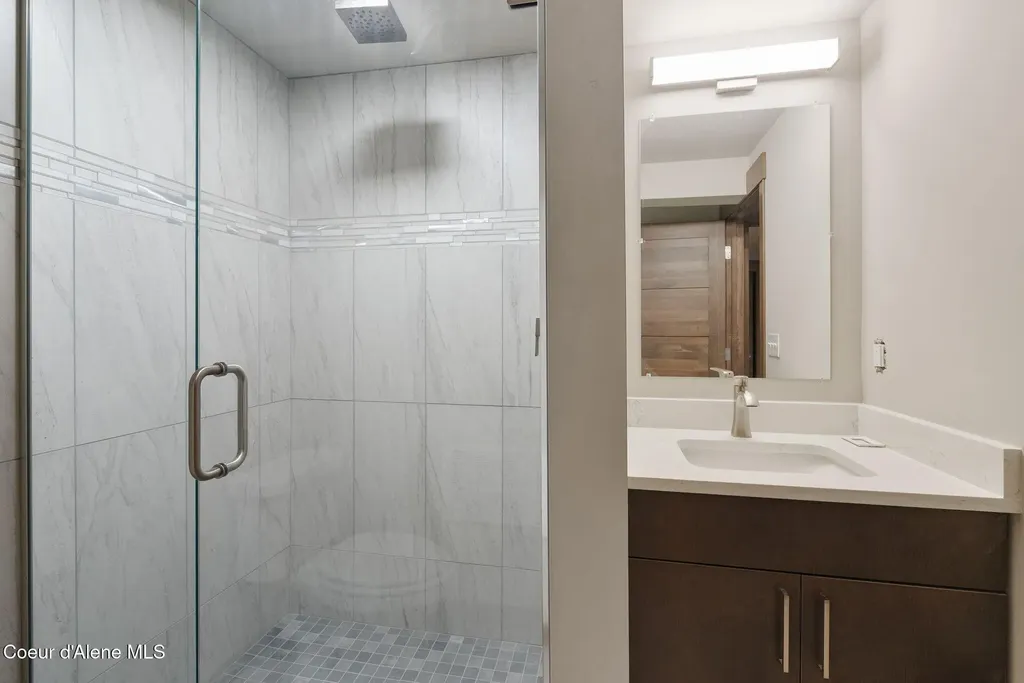 720 N Third Avenue Sandpoint ID 83864
