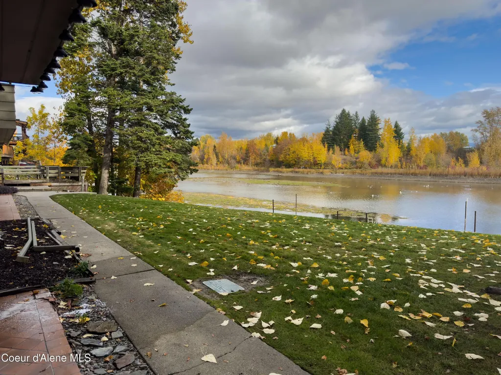 720 N Third Avenue Sandpoint ID 83864