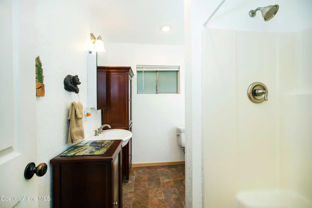 206 Artisan Way Sandpoint ID 83864