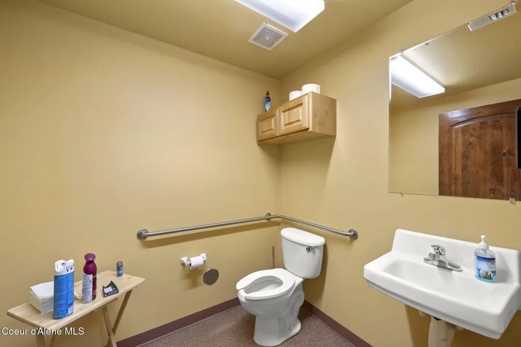8052 W Main Street Rathdrum ID 83858
