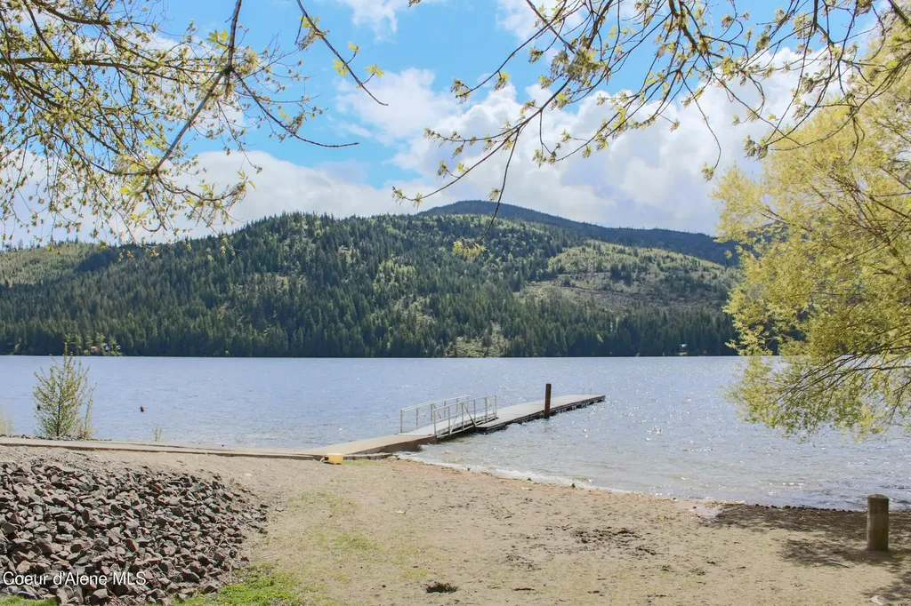 24544 N Dockside Lane Rathdrum ID 83858