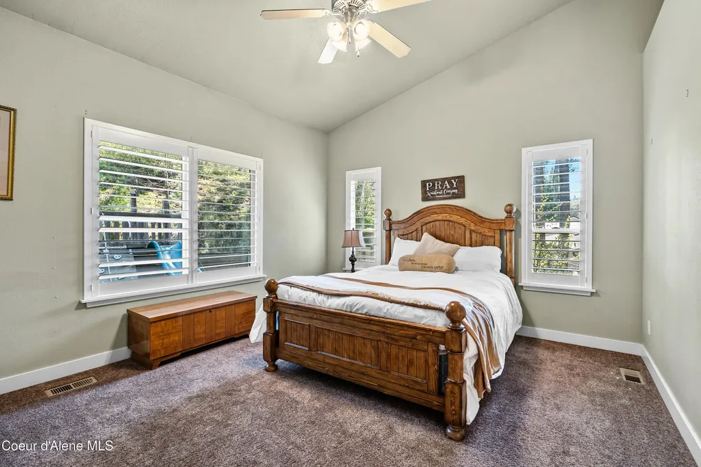 24544 N Dockside Lane Rathdrum ID 83858