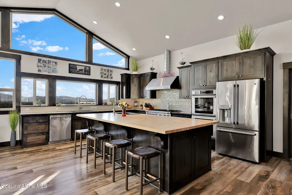 5383 E Van Dusen Road Harrison ID 83833