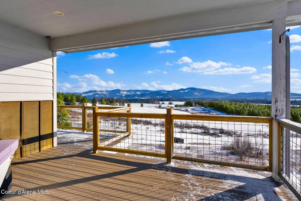 5383 E Van Dusen Road Harrison ID 83833