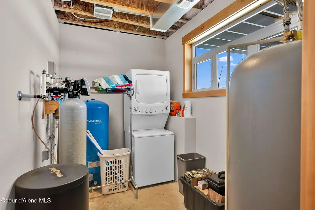 5383 E Van Dusen Road Harrison ID 83833