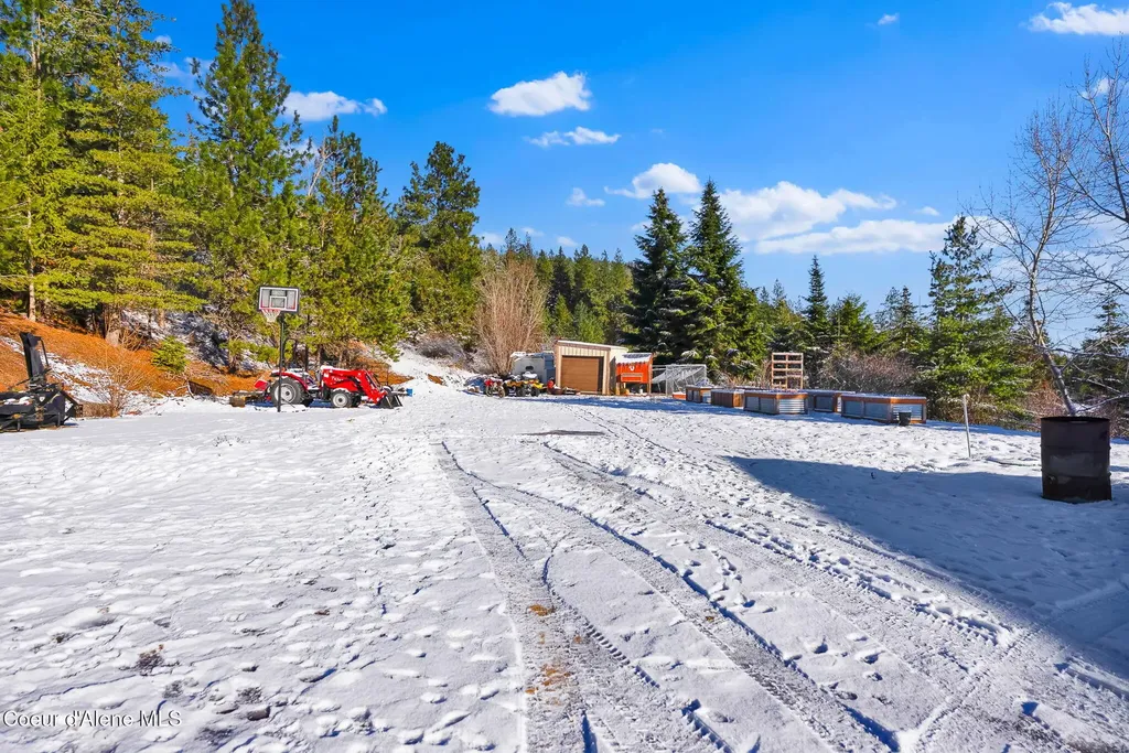 5383 E Van Dusen Road Harrison ID 83833