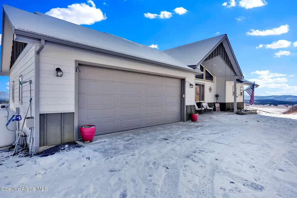 5383 E Van Dusen Road Harrison ID 83833