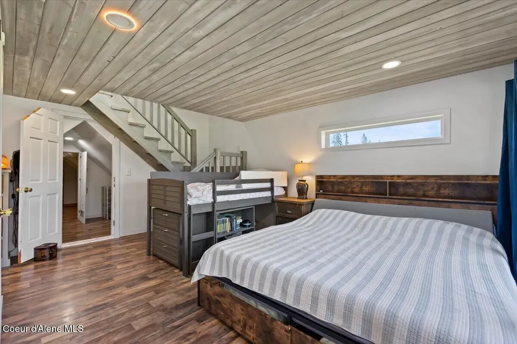 929 Irish Road Sagle ID 83860