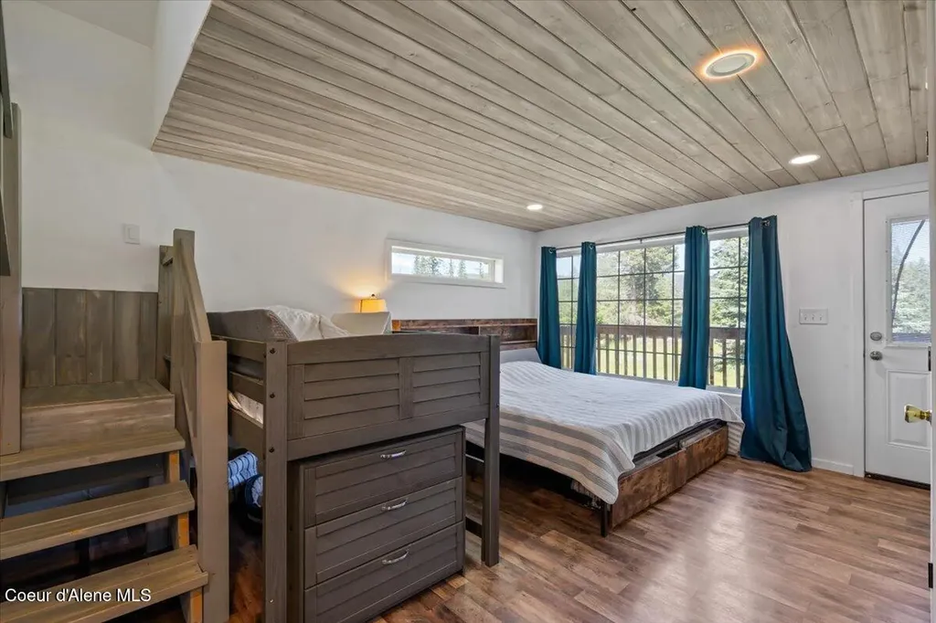 929 Irish Road Sagle ID 83860