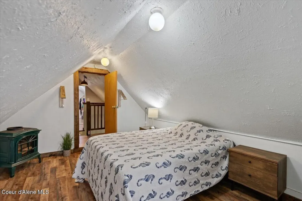 929 Irish Road Sagle ID 83860