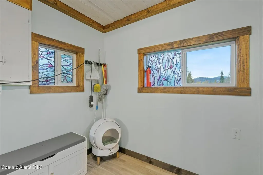 929 Irish Road Sagle ID 83860