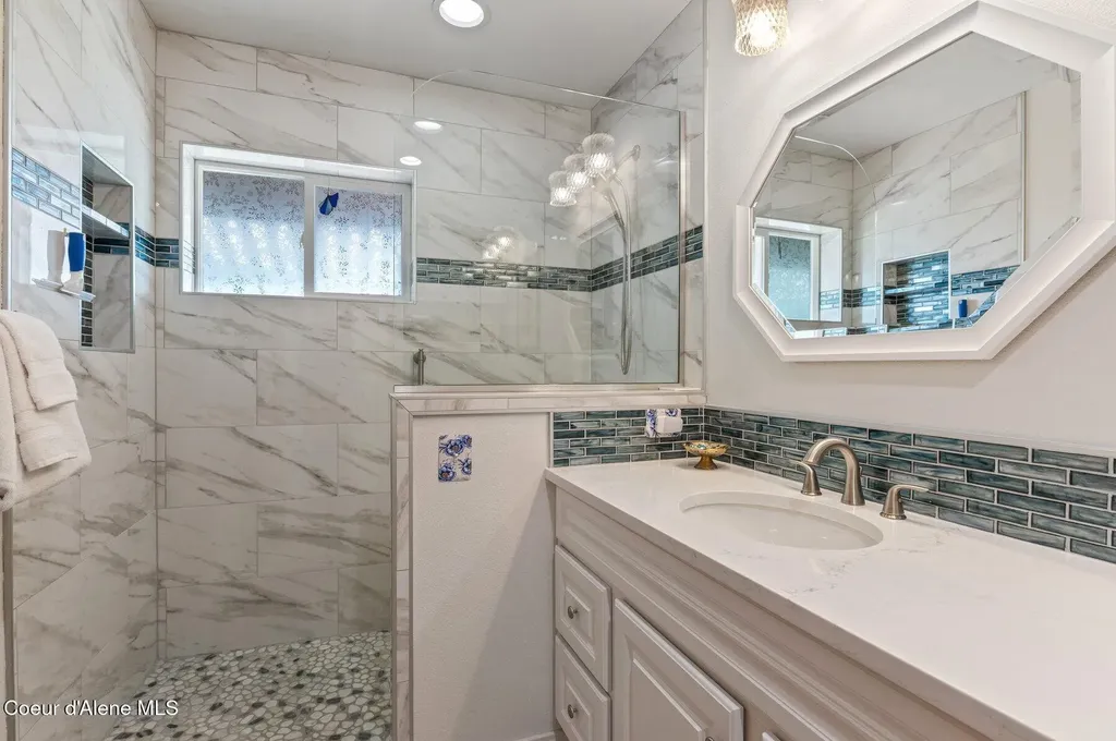 311 School Road Hope ID 83836
