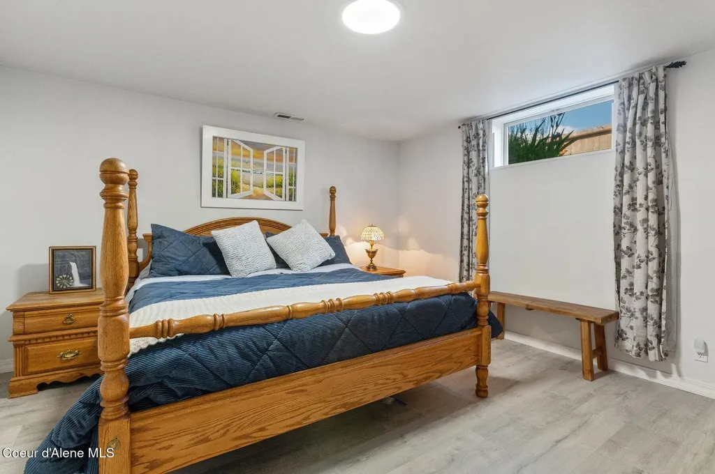 311 School Road Hope ID 83836