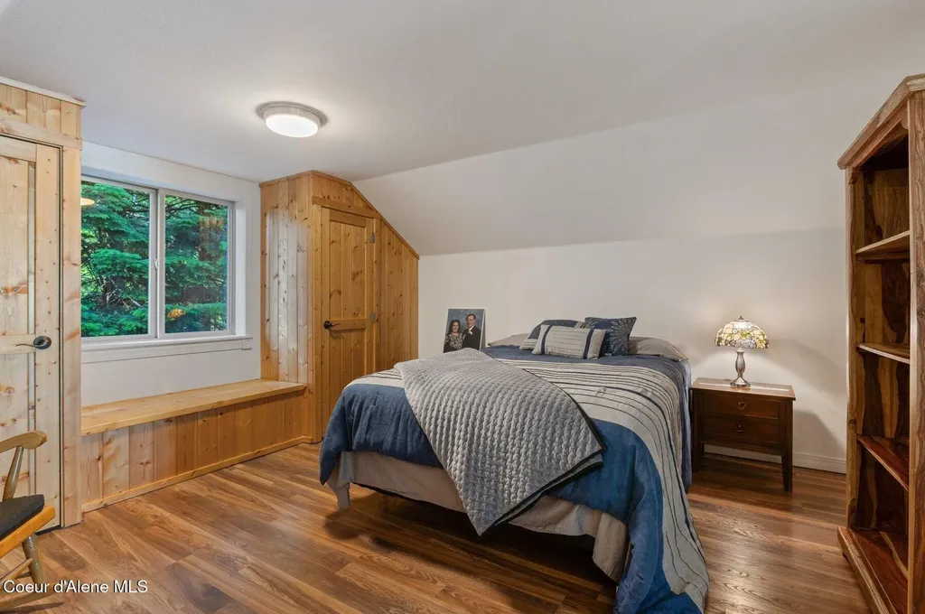 311 School Road Hope ID 83836