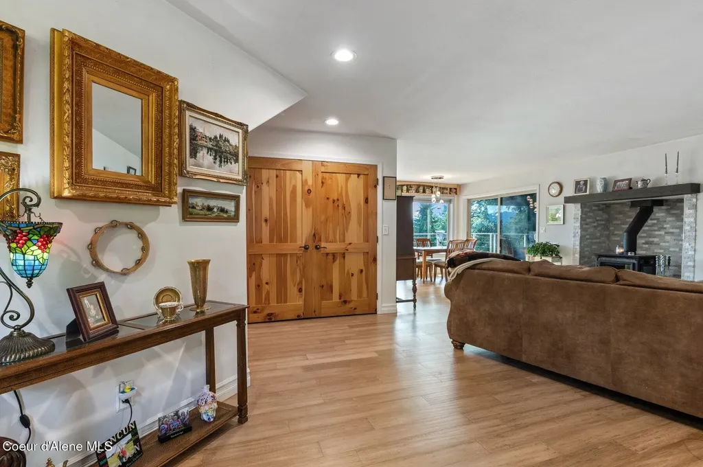 311 School Road Hope ID 83836