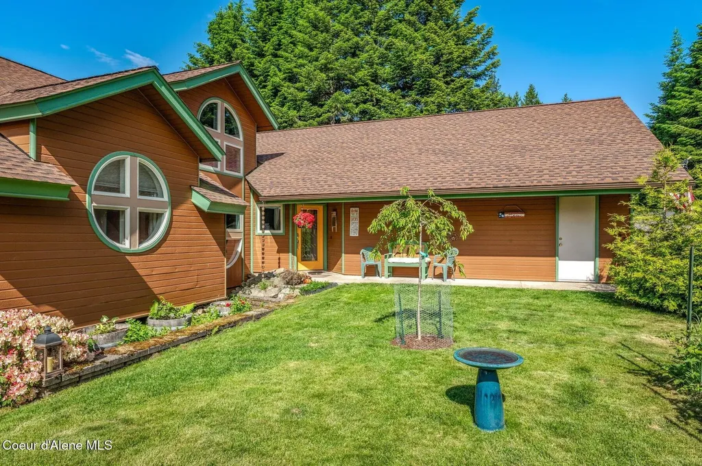 311 School Road Hope ID 83836