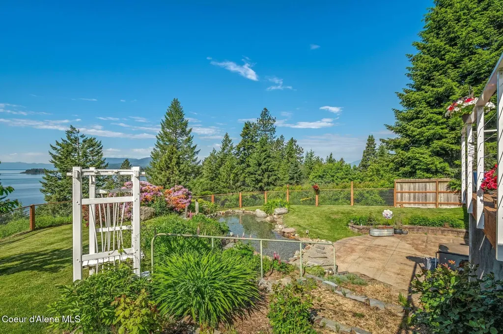 311 School Road Hope ID 83836