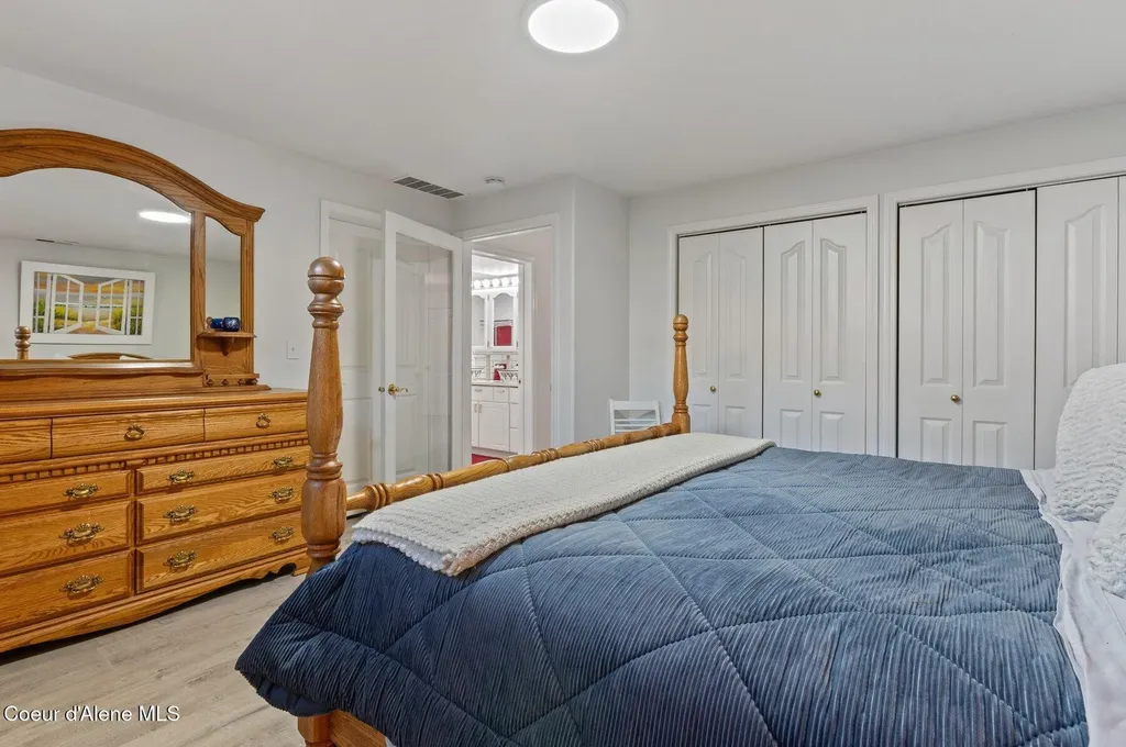 311 School Road Hope ID 83836