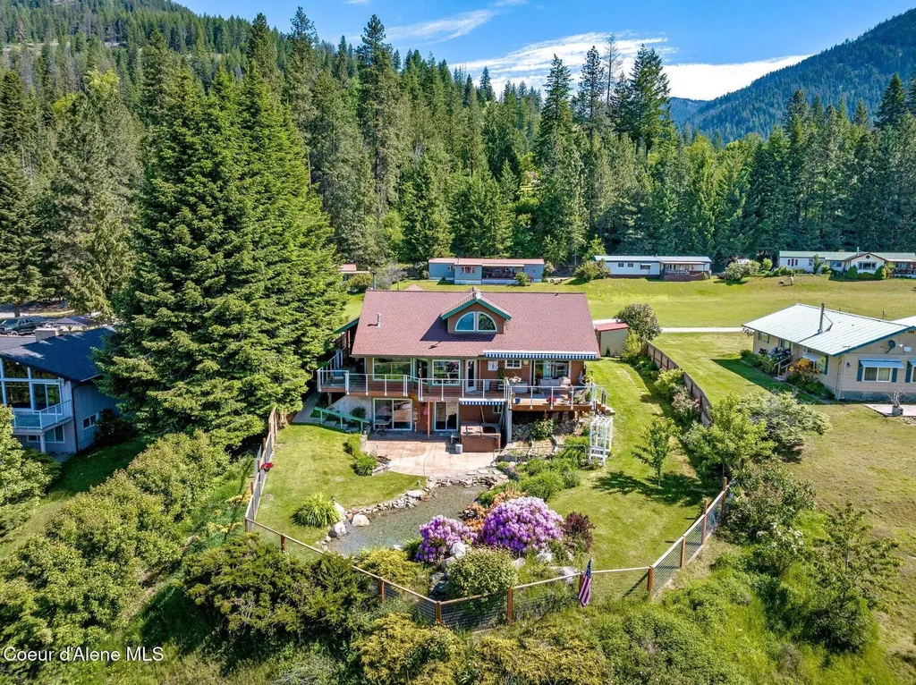 311 School Road Hope ID 83836