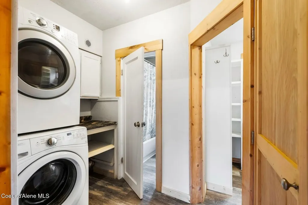 1224 Larch Street Sandpoint ID 83864