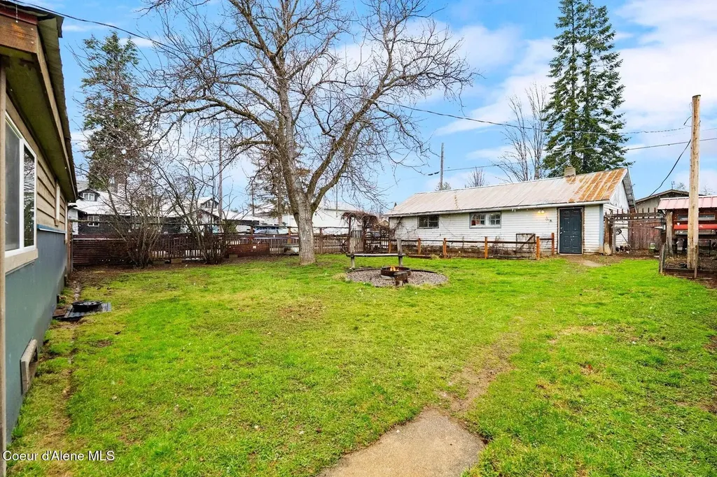 1224 Larch Street Sandpoint ID 83864