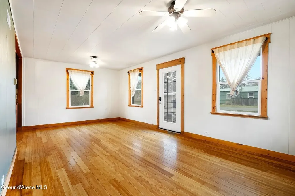1224 Larch Street Sandpoint ID 83864