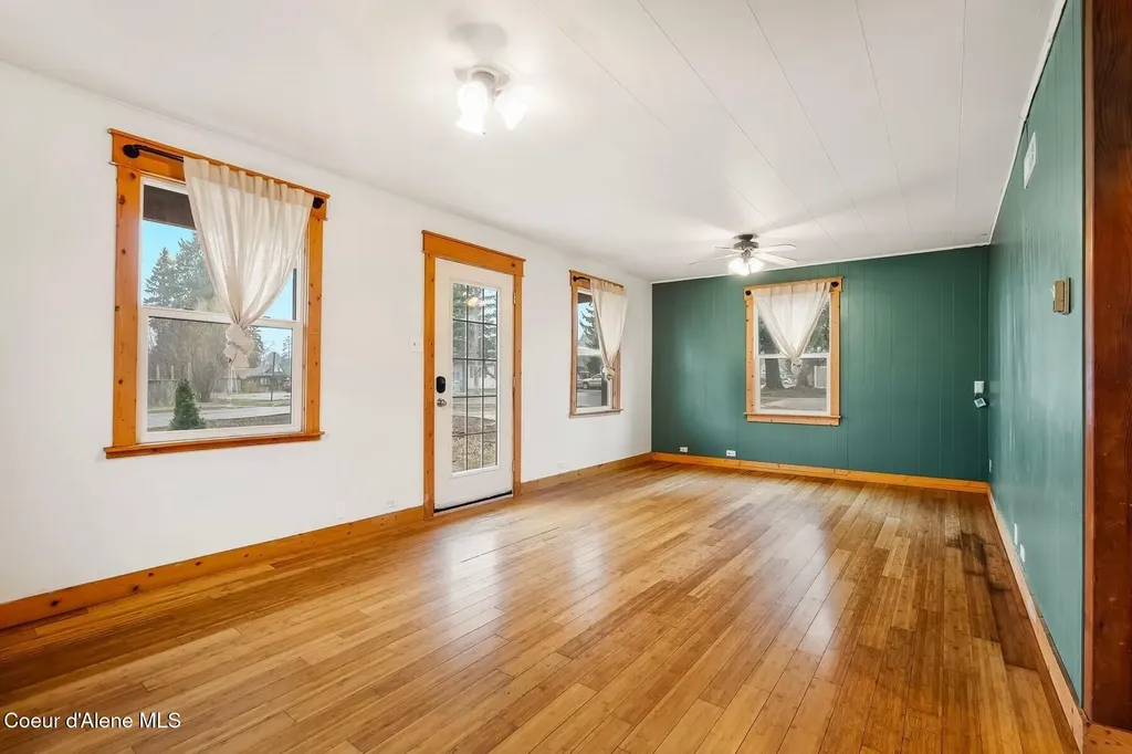1224 Larch Street Sandpoint ID 83864