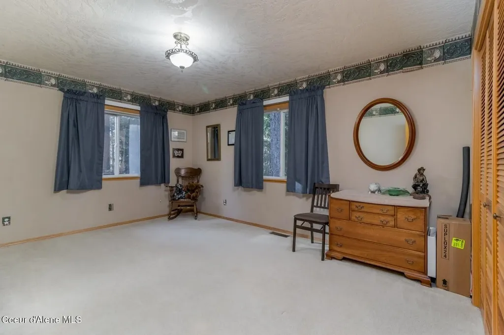 493 Rim Drive Moyie Springs ID 83845