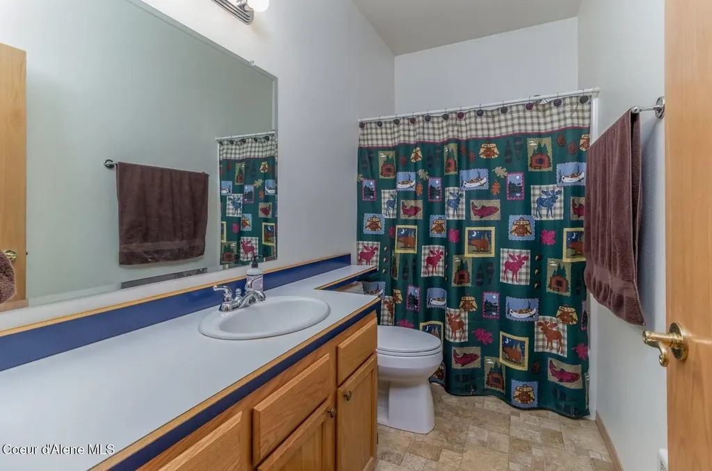 493 Rim Drive Moyie Springs ID 83845