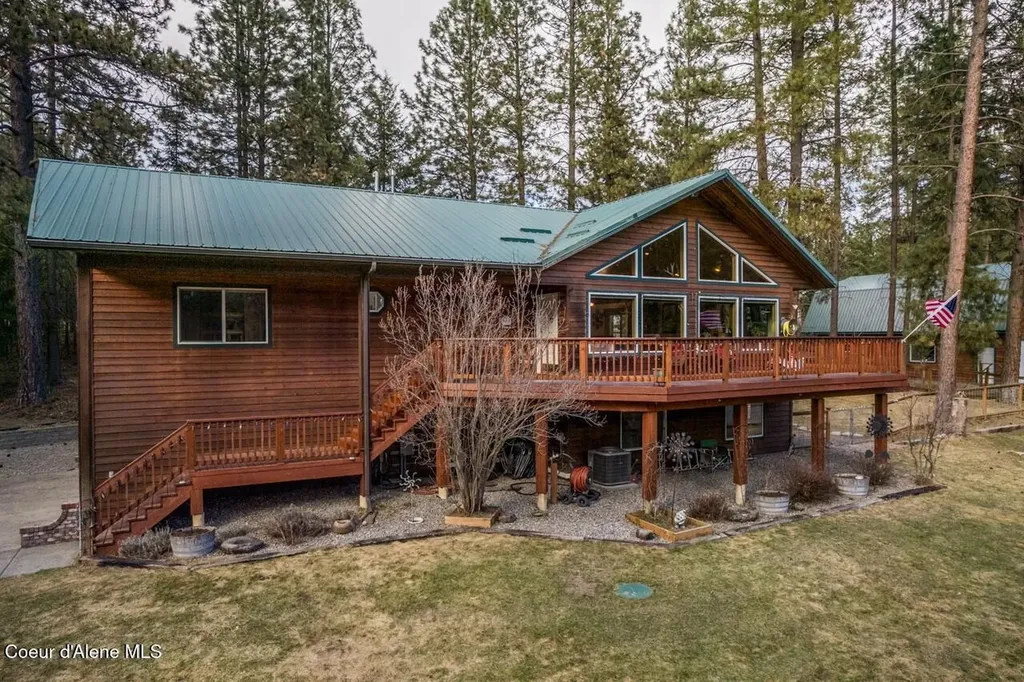 493 Rim Drive Moyie Springs ID 83845
