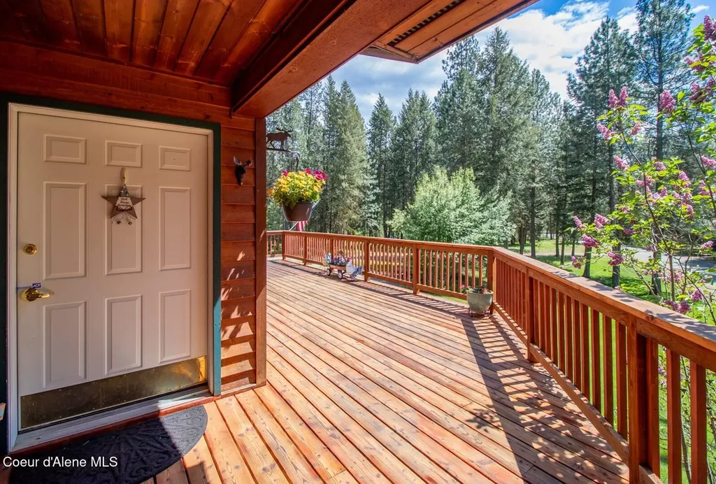 493 Rim Drive Moyie Springs ID 83845