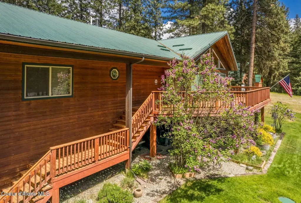 493 Rim Drive Moyie Springs ID 83845