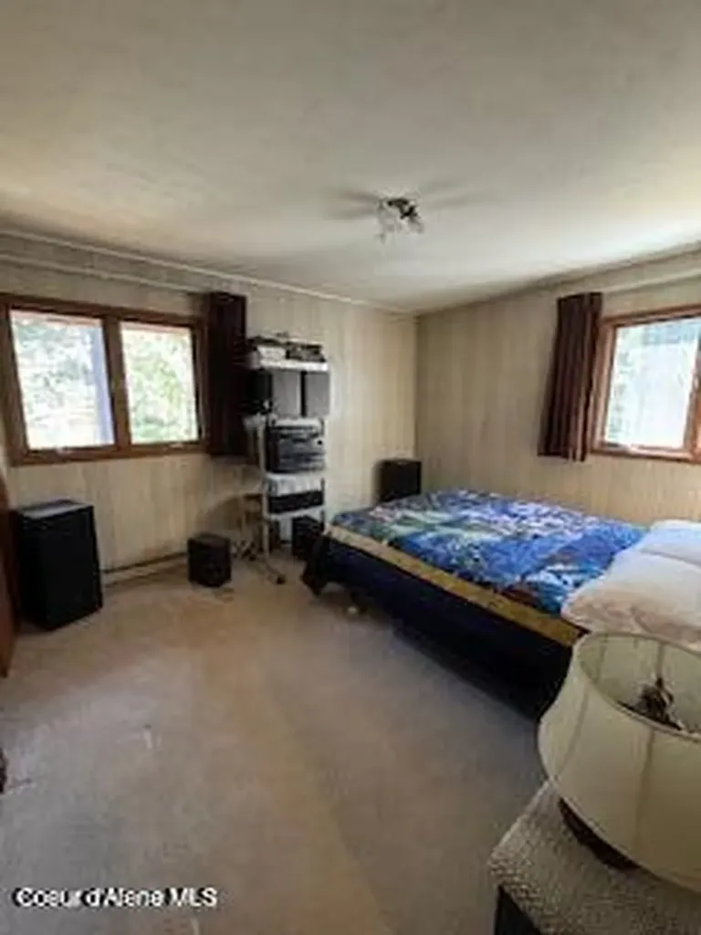 476 Clinton Avenue Coolin ID 83821