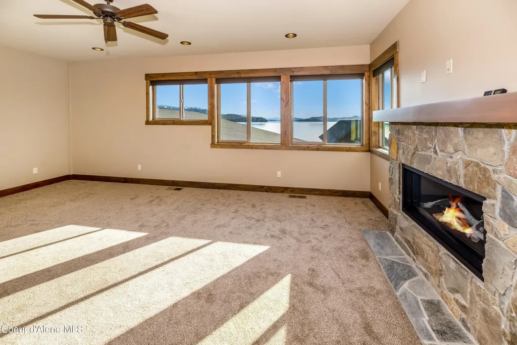102 Palouse Drive Nordman ID 83848