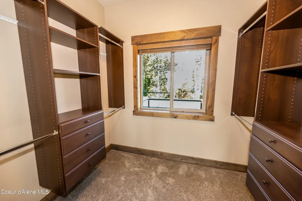 102 Palouse Drive Nordman ID 83848