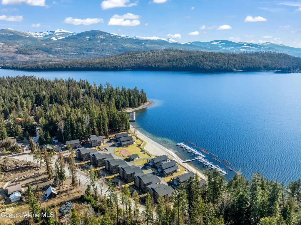 102 Palouse Drive Nordman ID 83848