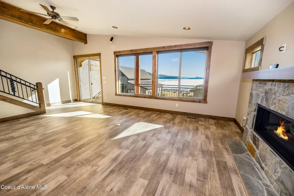 102 Palouse Drive Nordman ID 83848
