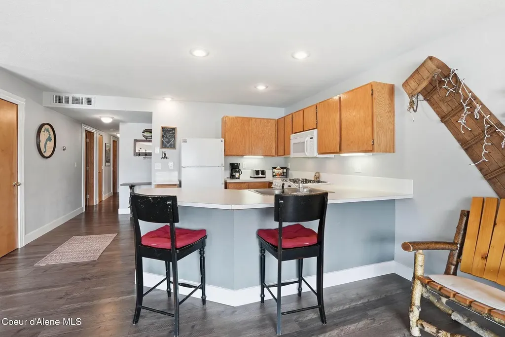 22 Chapel Court, Unit 201 Sandpoint ID 83864