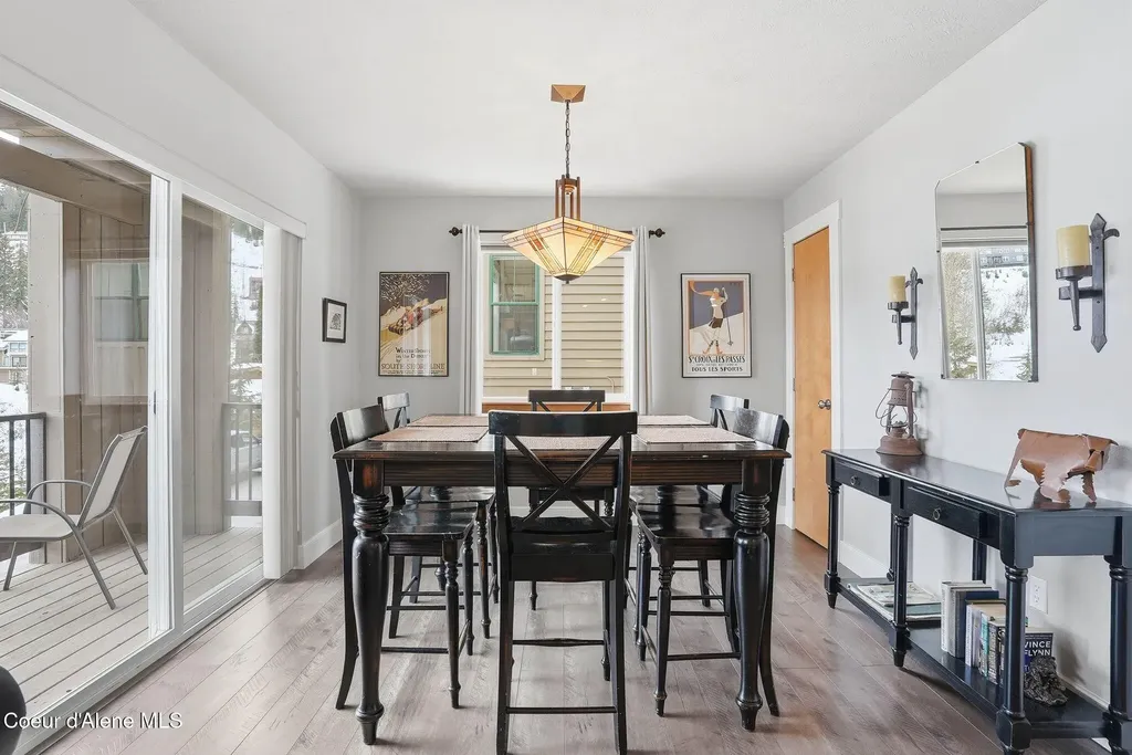 22 Chapel Court, Unit 201 Sandpoint ID 83864