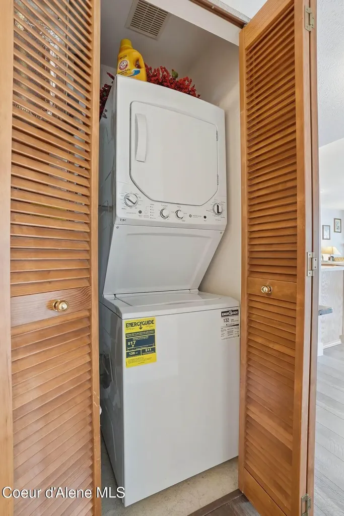 22 Chapel Court, Unit 201 Sandpoint ID 83864