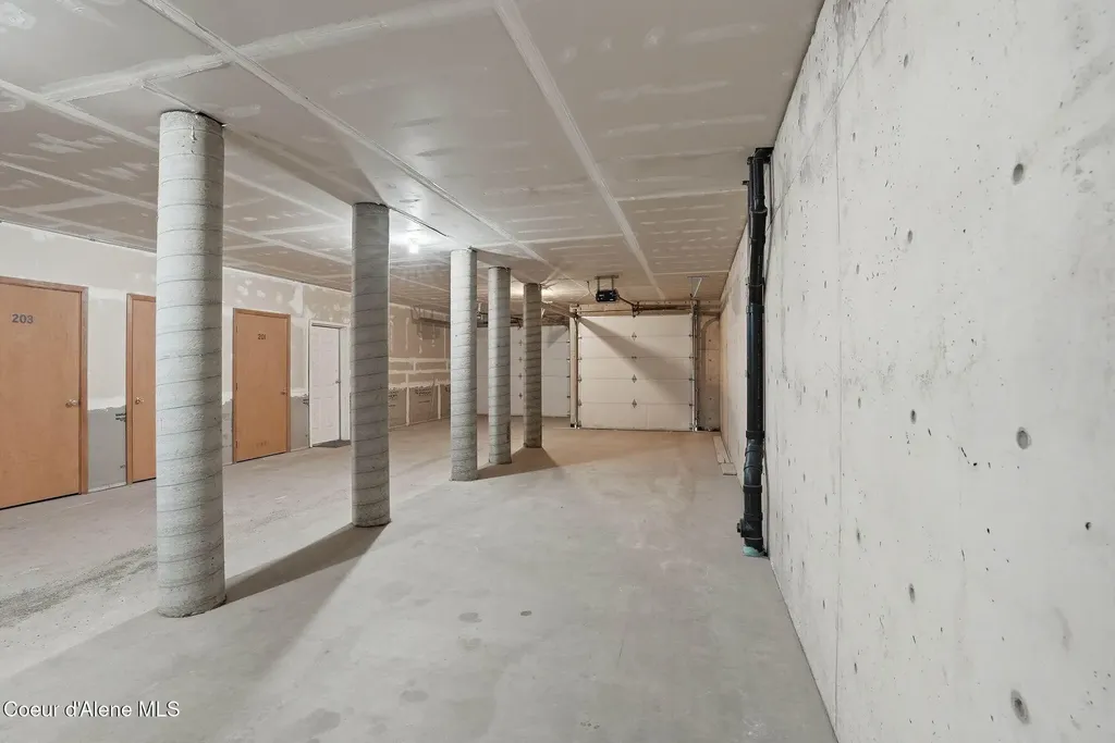 22 Chapel Court, Unit 201 Sandpoint ID 83864
