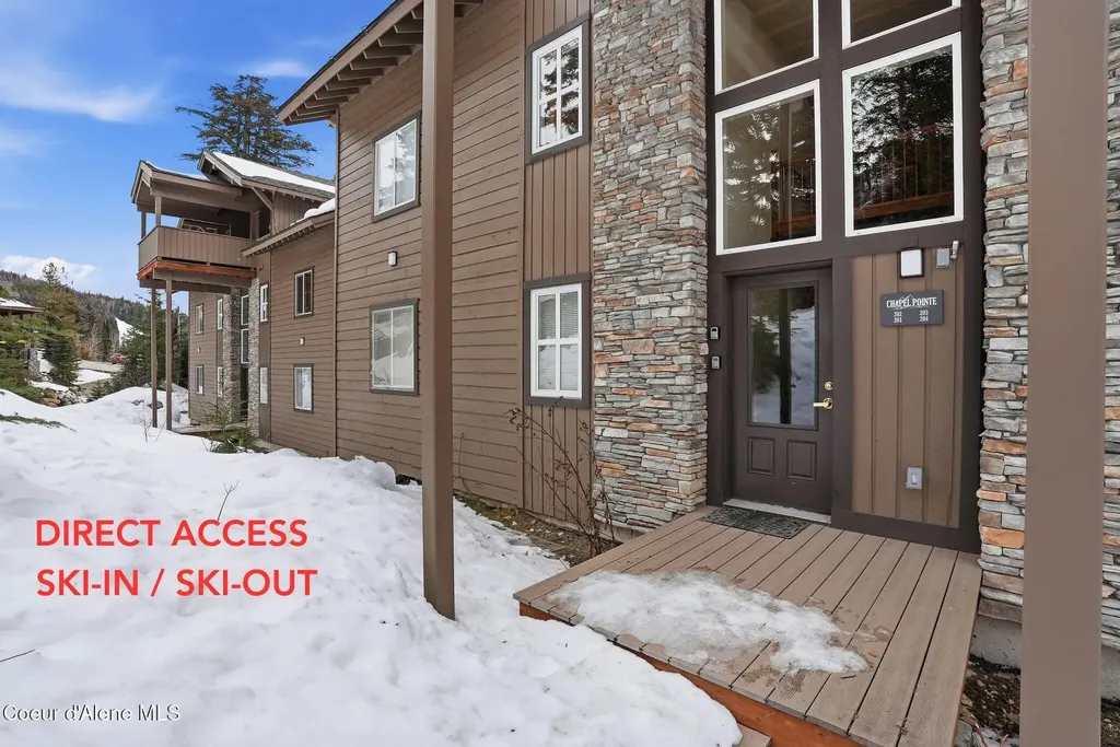 22 Chapel Court, Unit 201 Sandpoint ID 83864