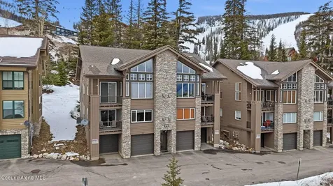 22 Chapel Court, Unit 201 Sandpoint ID 83864