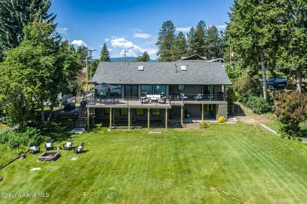 475 Campbell Point Road Laclede ID 83841